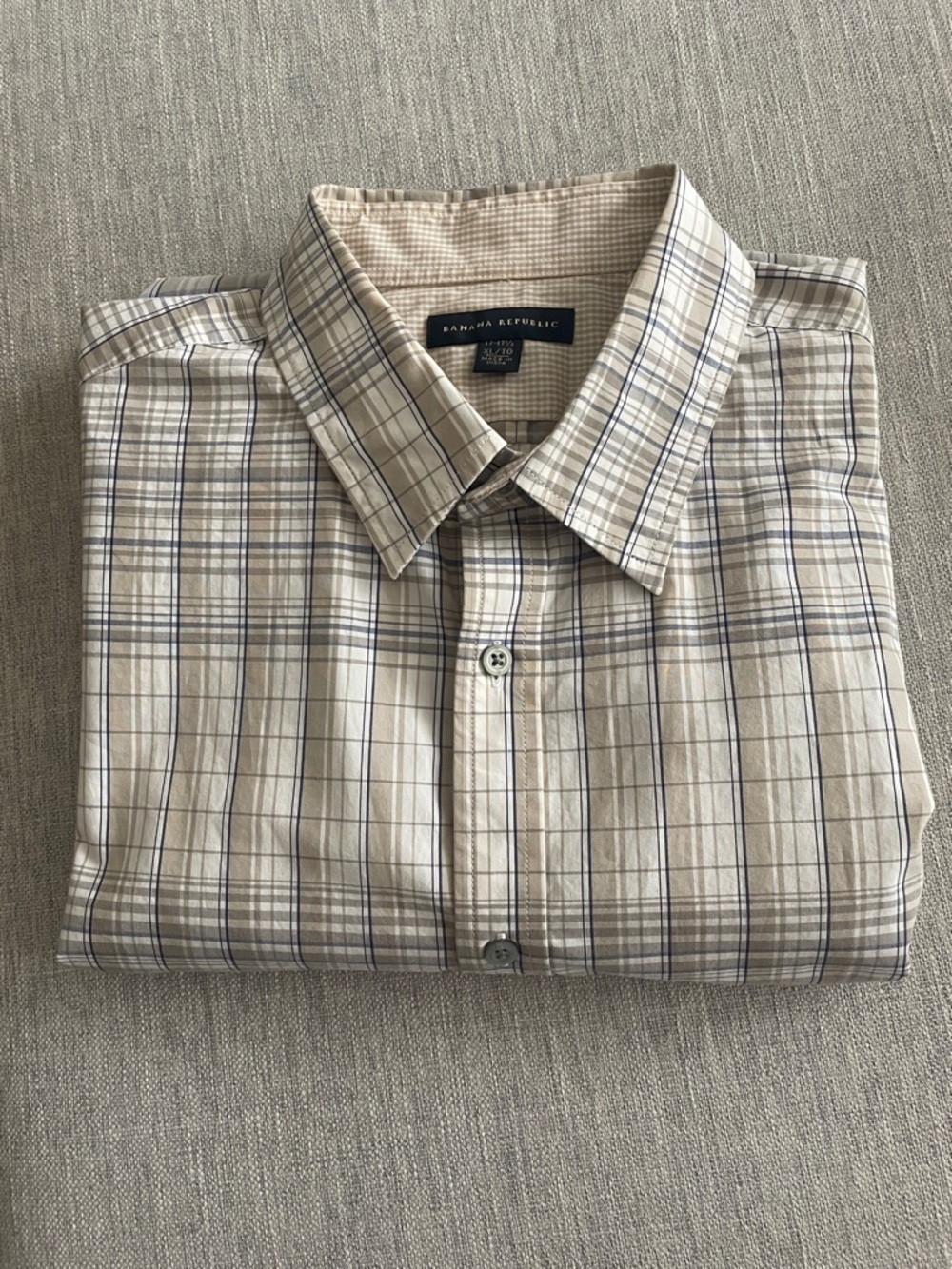 Banana Republic Men's Tan and Cream Plaid Button-Down Shirt